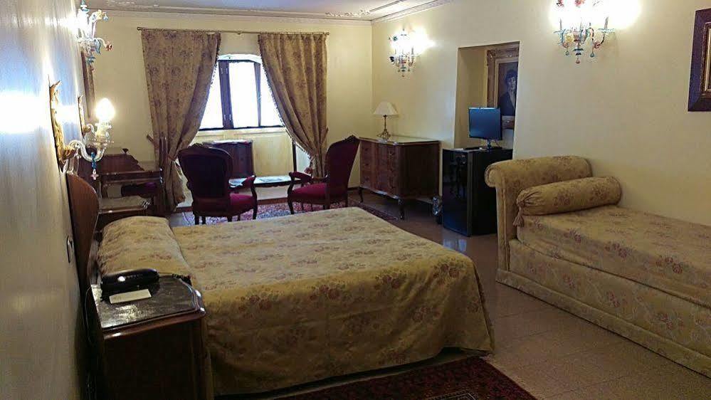 Hotel San Cassiano Ca'Favretto Венеция Екстериор снимка